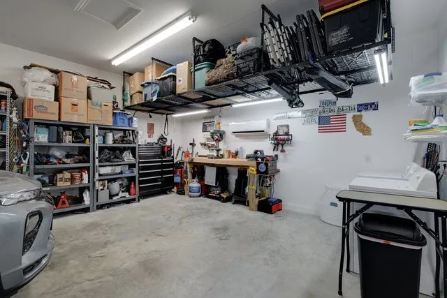 $1,050,000 | 4700 Honey Creek Loop Road, Allardt, TN 38504