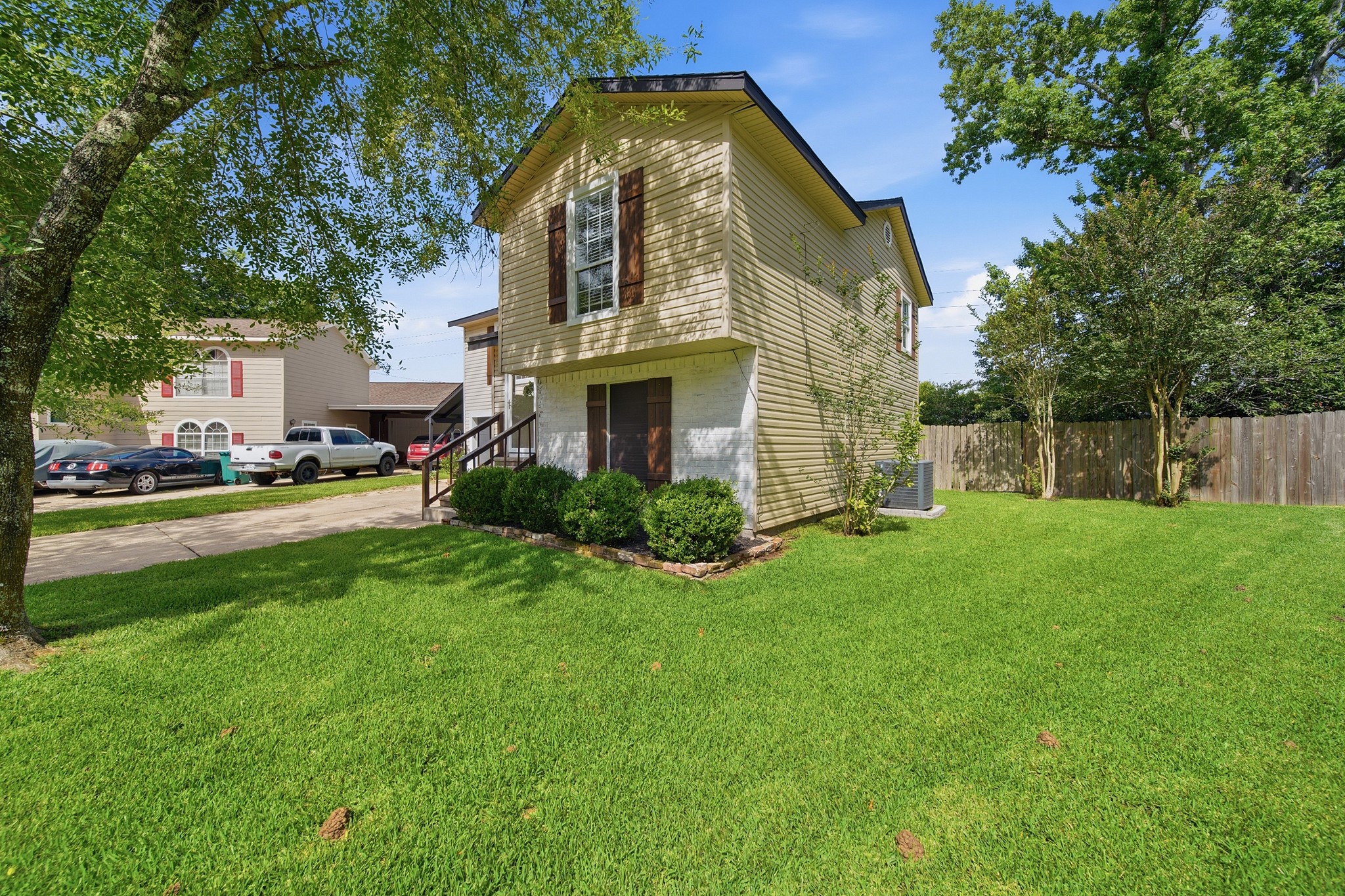 3403 Dryburgh Court Huffman, TX 77336 - Photo 3 of 29