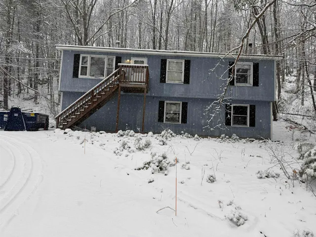 $399,000 | 50 Great Hill Drive, Newmarket, NH 03857