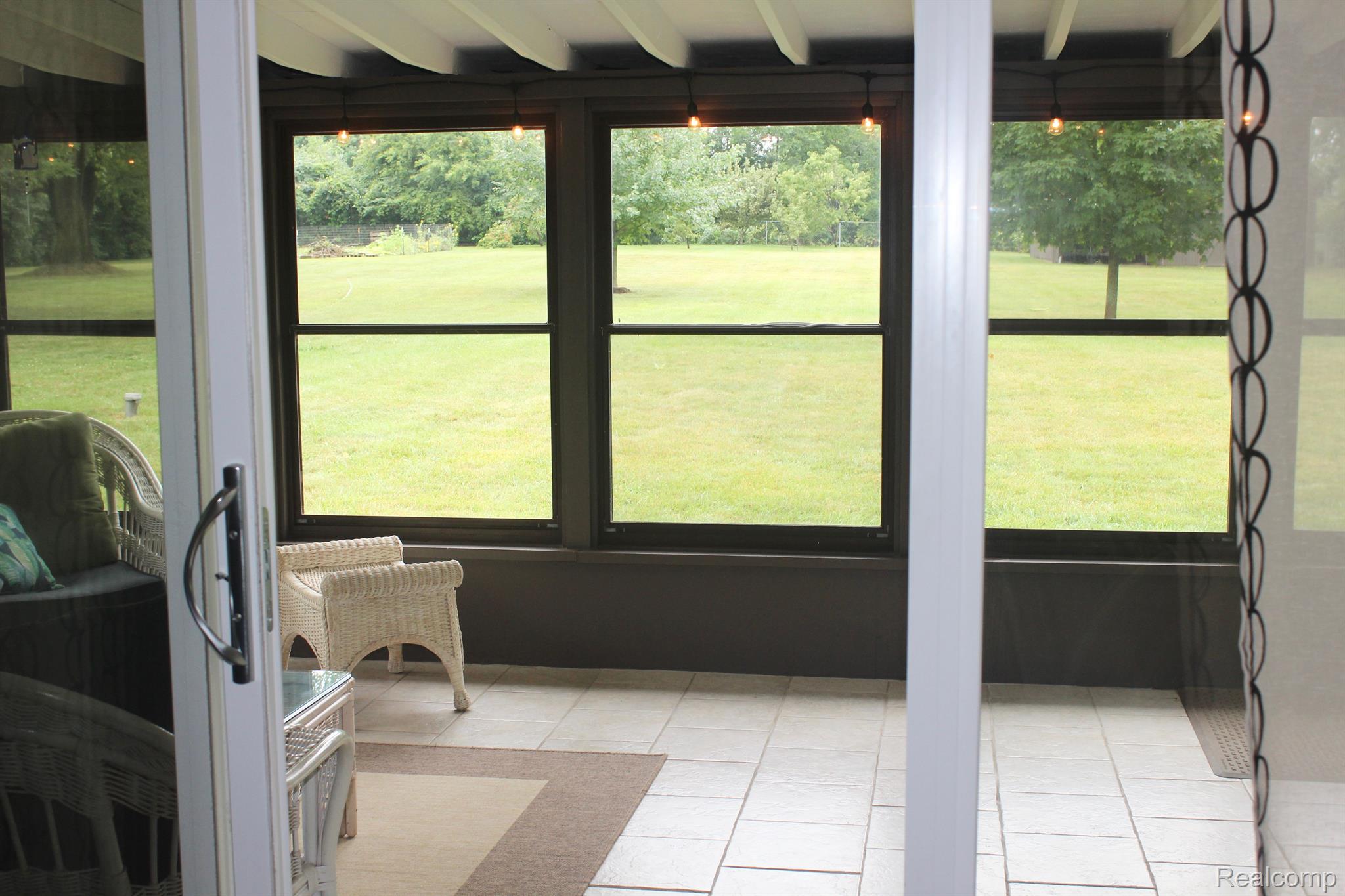 5691 Dexter-Pinckney Road Dexter, MI 48130 - Photo 7 of 34