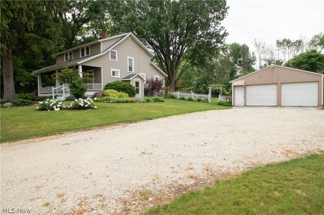 4044 Poe Road Medina, OH 44256 - Photo 2 of 33 Gallery Image 2