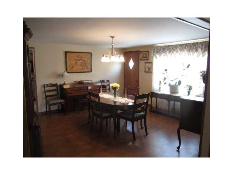 841 Agnew Road Baldwin, PA 15227 - Photo 4 of 25 Dining Room.