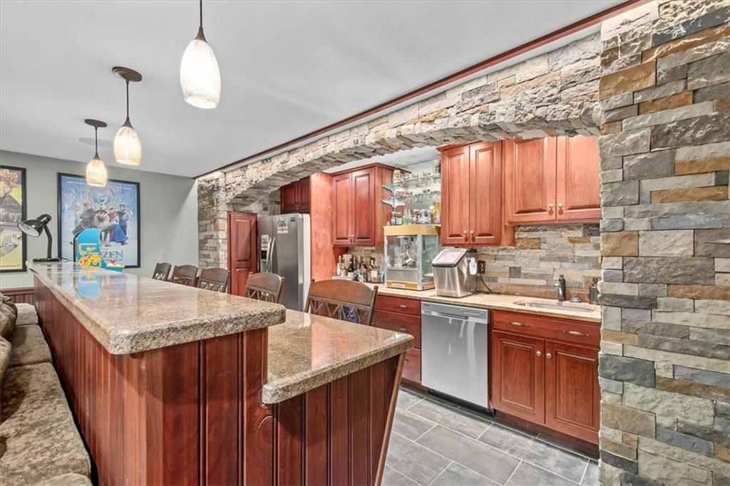 6390 Thompson Road Export, PA 15632 - Photo 14 of 25 Gallery Image 14