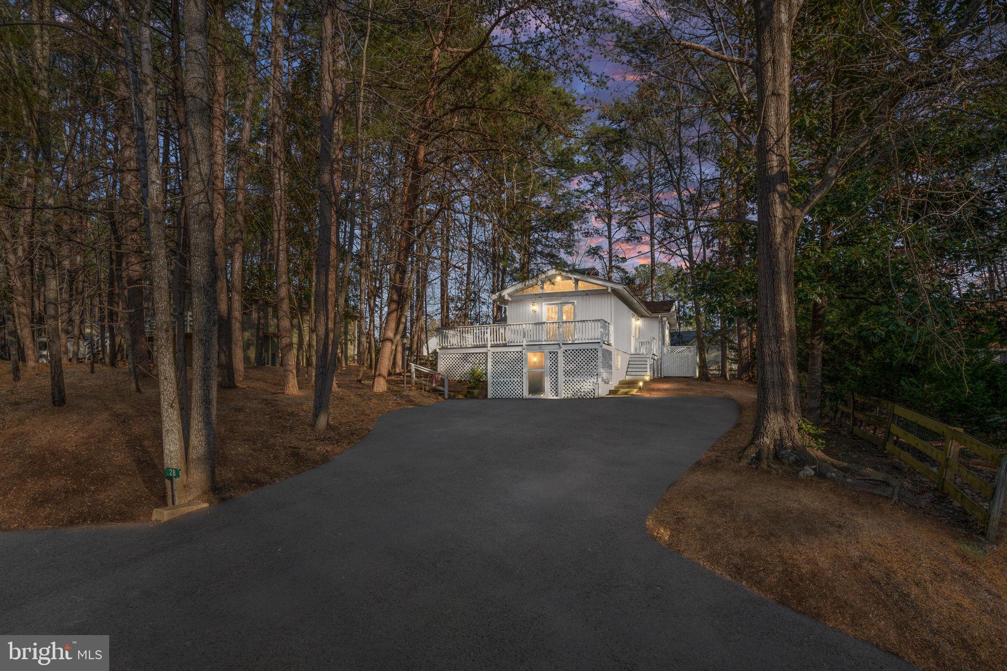 28 Tanglewood Road Palmyra, VA 22963 - Photo 2 of 44