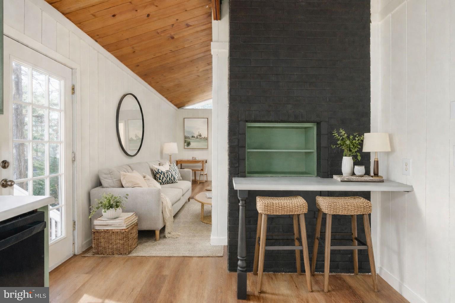 28 Tanglewood Road Palmyra, VA 22963 - Photo 9 of 44 a living room with furniture a rug and white walls