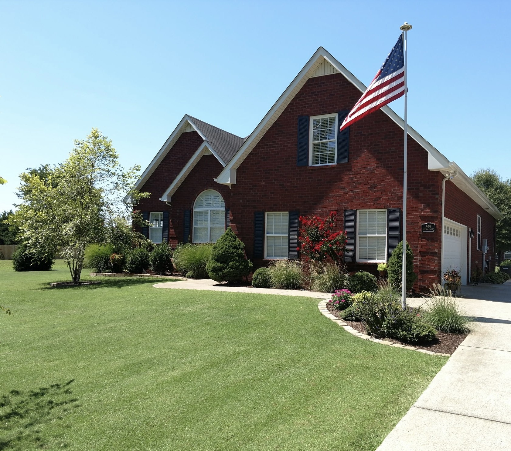 939 Central Valley Road Murfreesboro, TN 37129 - Photo 1 of 44 Gallery Image 1
