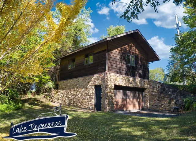 $369,000 | 6028 North 2nd Street, Leesburg, IN 46538