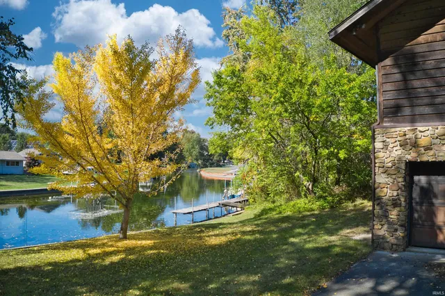 $369,000 | 6028 North 2nd Street, Leesburg, IN 46538