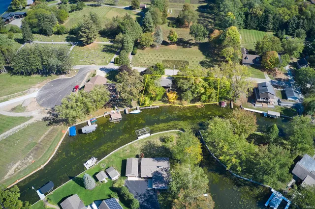 $369,000 | 6028 North 2nd Street, Leesburg, IN 46538