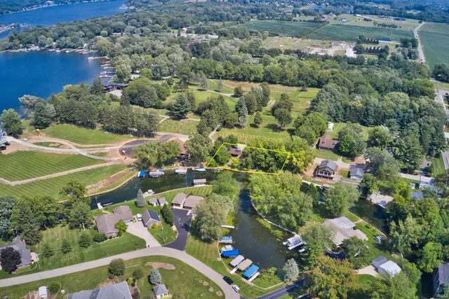 $369,000 | 6028 North 2nd Street, Leesburg, IN 46538