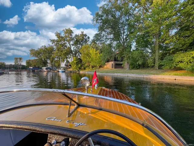 $369,000 | 6028 North 2nd Street, Leesburg, IN 46538