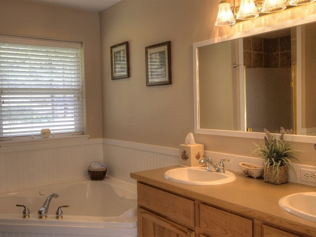 29209 North Cedar Road Deer Park, WA 99006 - Photo 12 of 20 Gallery Image 12