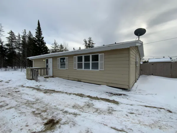 $108,000 | 123 Provider, Gwinn, MI 49841
