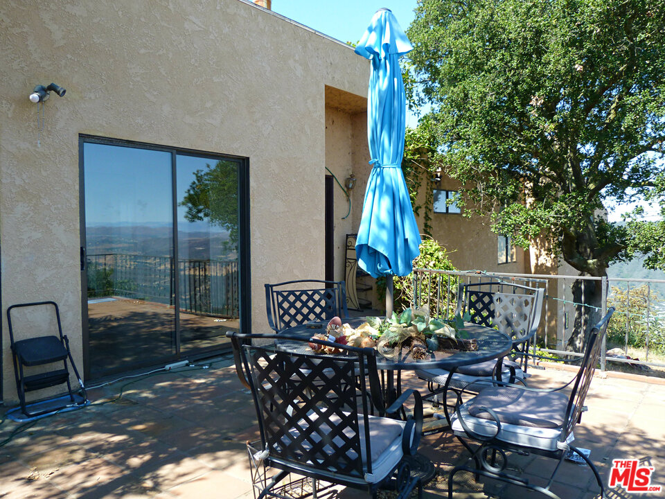 24860 Piuma Road Calabasas, CA 91302 - Photo 27 of 38 Gallery Image 27