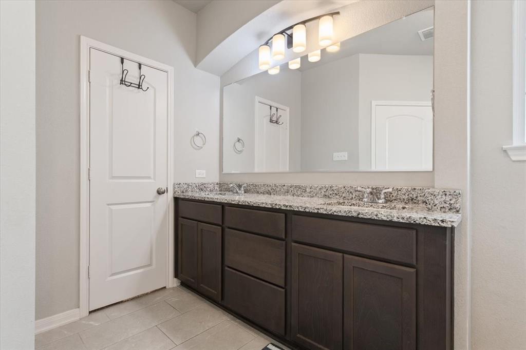 10416 Langham Drive Waco, TX 76708 - Photo 18 of 39