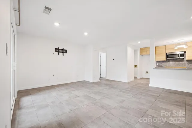 $260,000 | 1041 Churchill Downs Court, Unit C, Charlotte, NC 28211