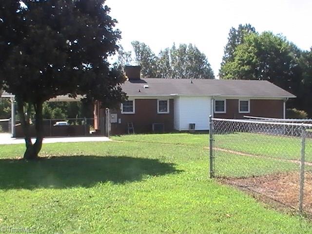 4762 Arnold Road Lexington, NC 27295 - Photo 3 of 14 Gallery Image 3