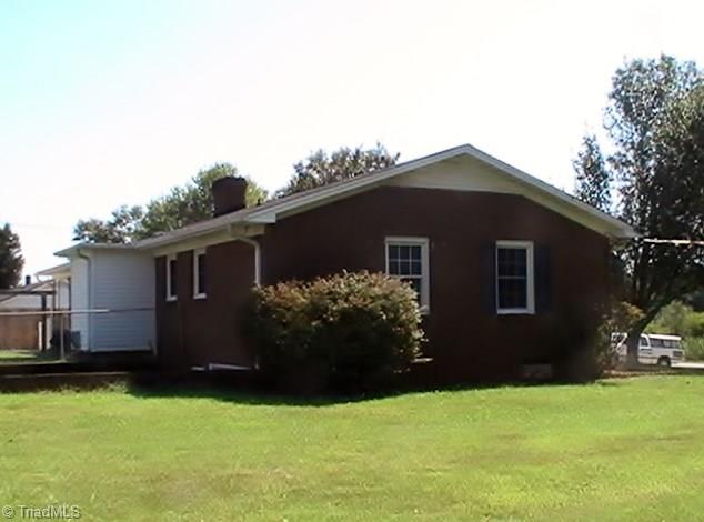 4762 Arnold Road Lexington, NC 27295 - Photo 5 of 14 Gallery Image 5