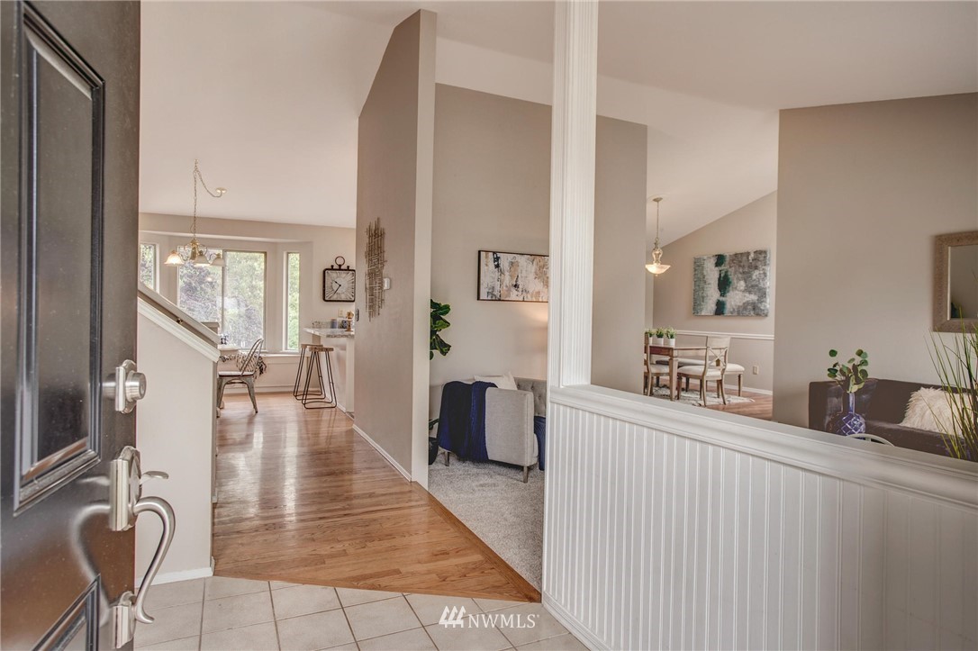 530 212th Street Southwest Bothell, WA 98021 - Photo 3 of 24