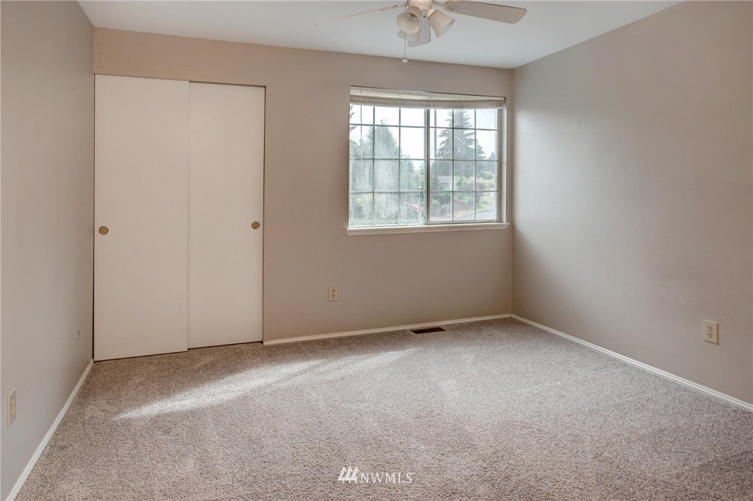 530 212th Street Southwest Bothell, WA 98021 - Photo 23 of 24