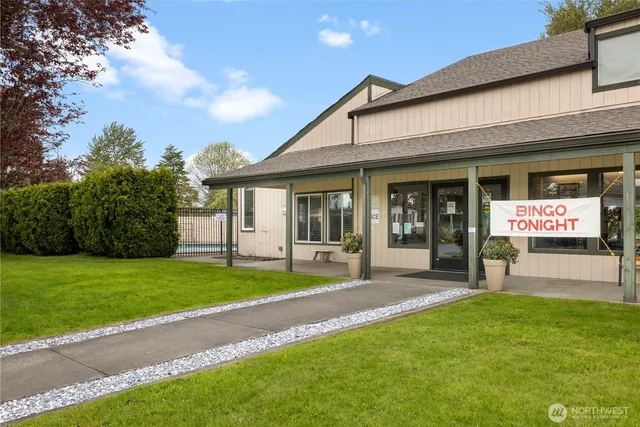 a view of a outdoor space