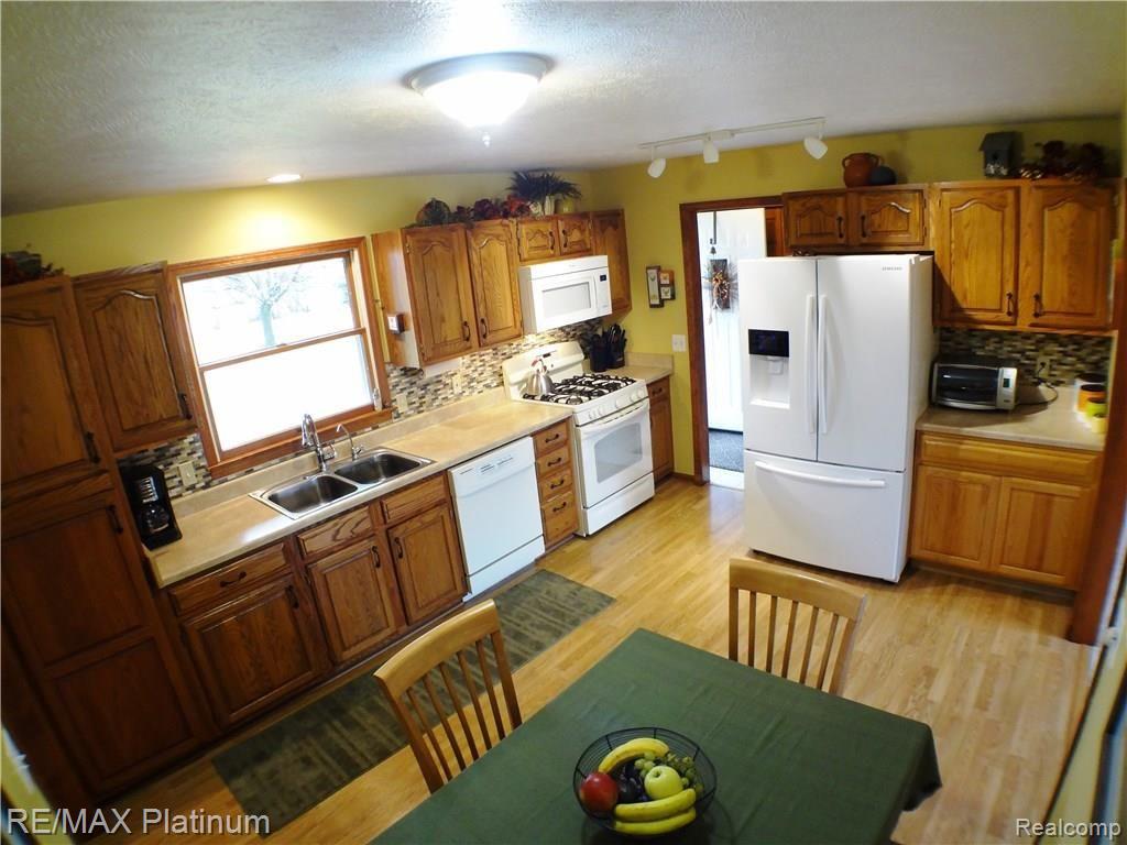 786 North Latson Road Howell, MI 48843 - Photo 14 of 42 C:\Users\user\Dropbox\1 Listings Current\Latson 786\Pictures & Video\006.JPG