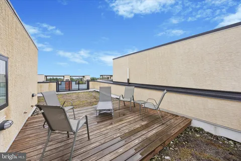 $575,000 | 7005 Pipers Glen Way, Philadelphia, PA 19119