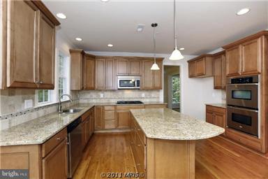 5705 Trotter Road Clarksville, MD 21029 - Photo 17 of 28 Kitchen