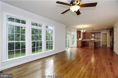 5705 Trotter Road Clarksville, MD 21029 - Photo 3 of 28 Family Room