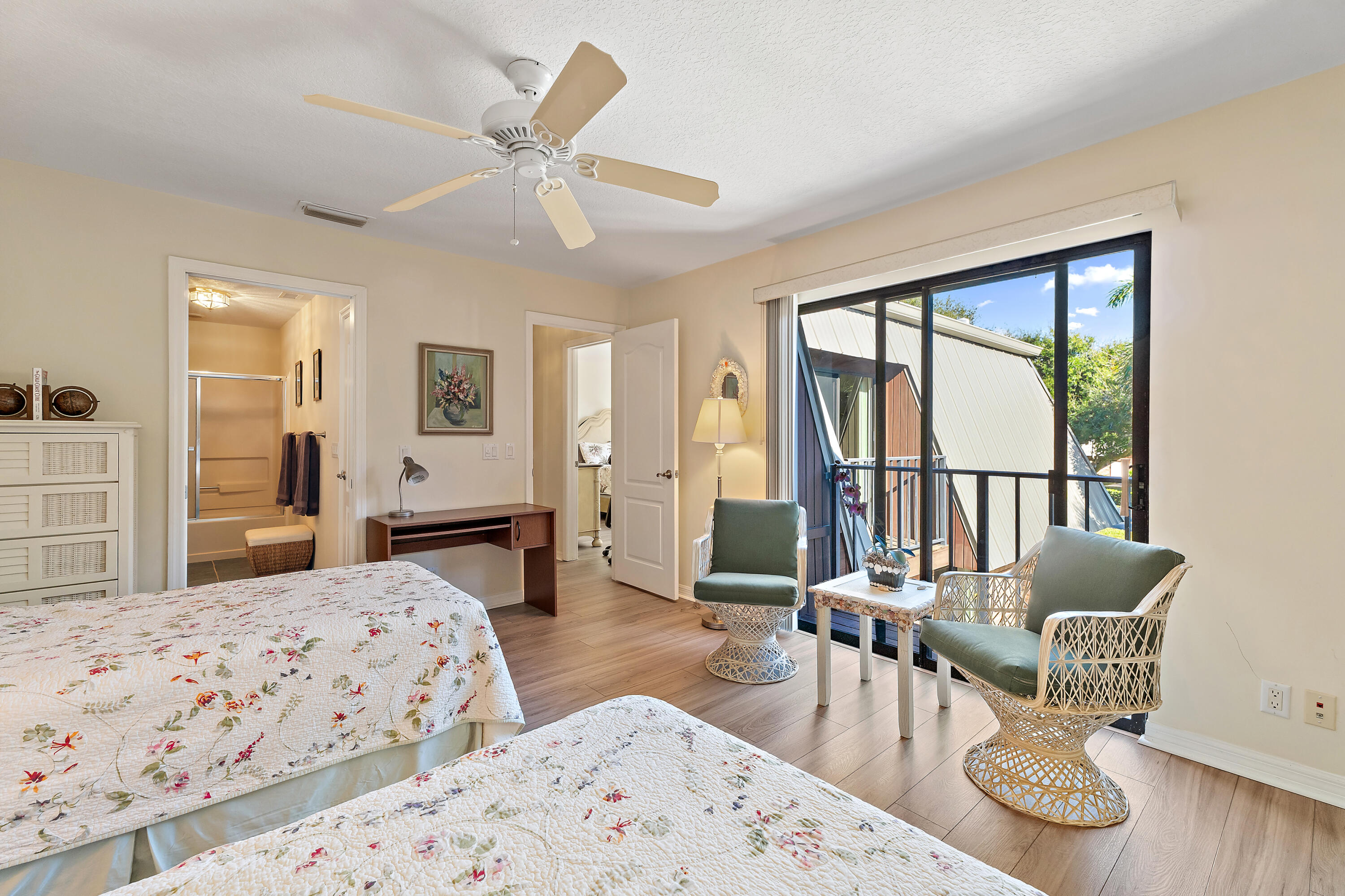 1420 Ocean Way, Unit 28D Jupiter, FL 33477 - Photo 25 of 33 a living room with furniture and a large window