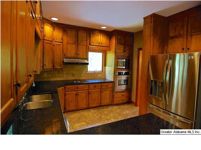 7730 Lake In The Woods Road Trussville, AL 35173 - Photo 11 of 29