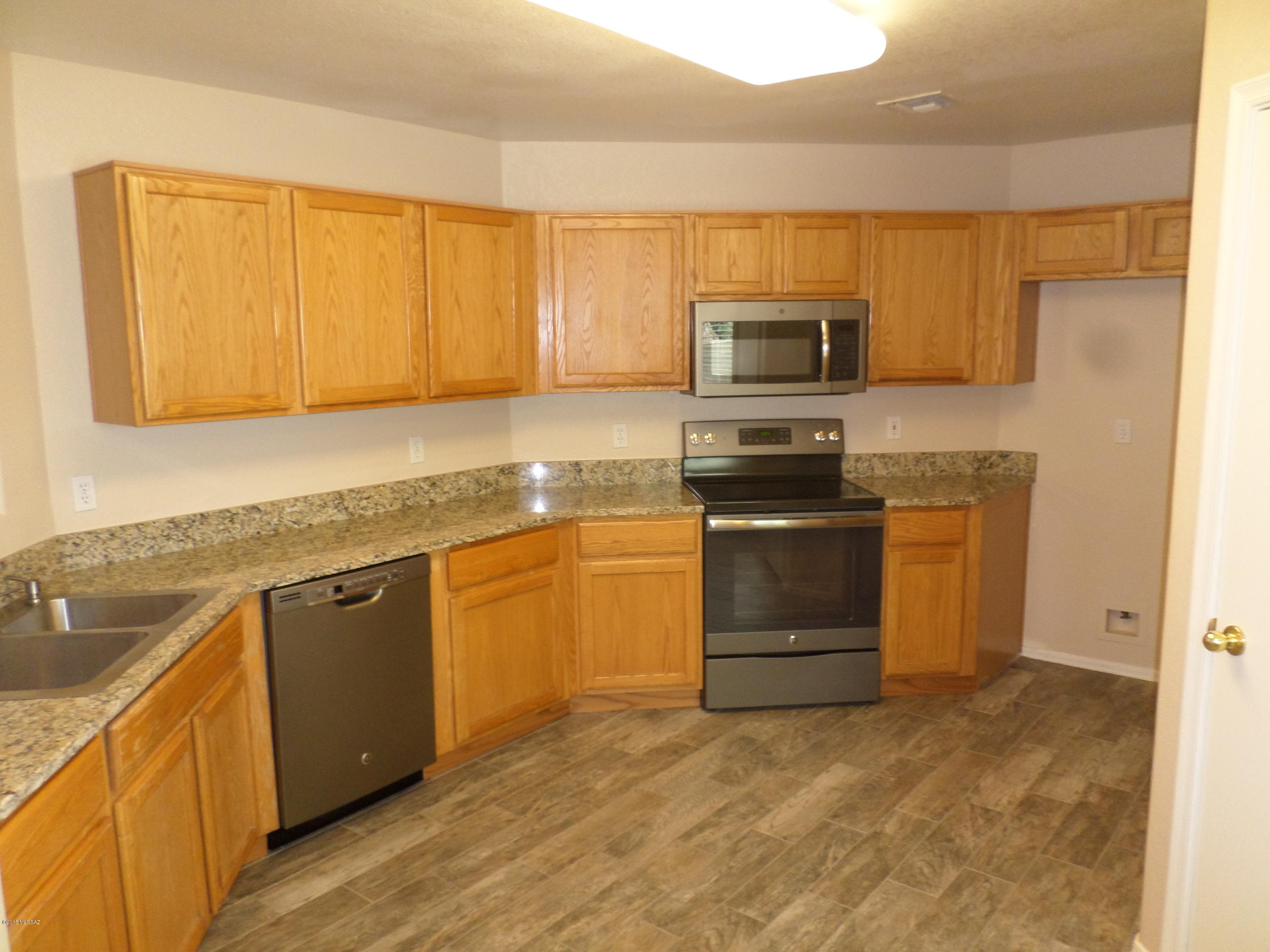 10131 East Rincon Shadows Drive Tucson, AZ 85748 - Photo 11 of 23