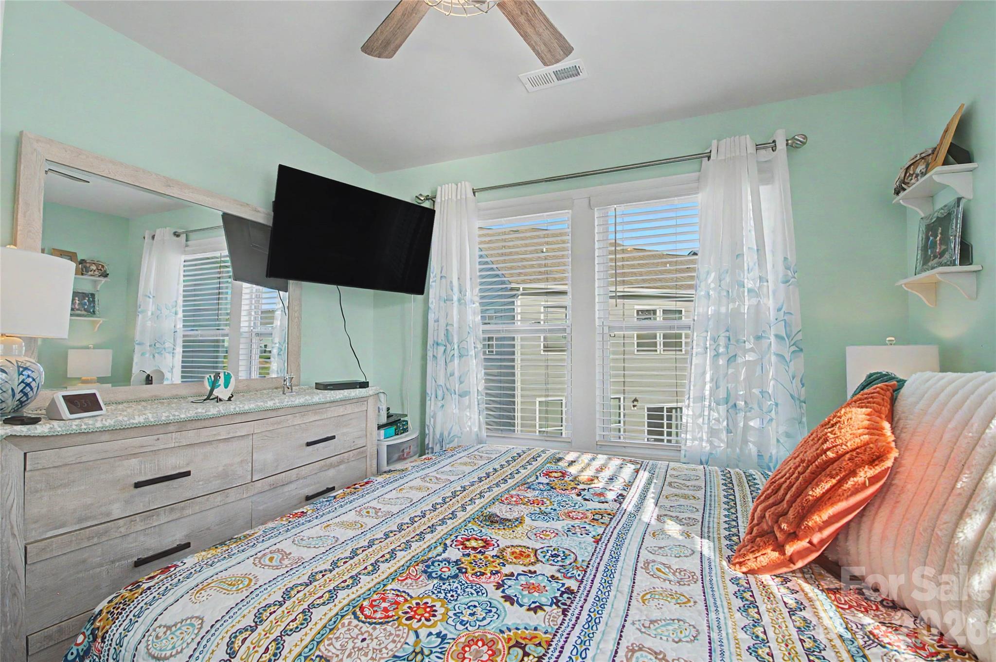 33 Cedar Hl Road Hendersonville, NC 28792 - Photo 37 of 48