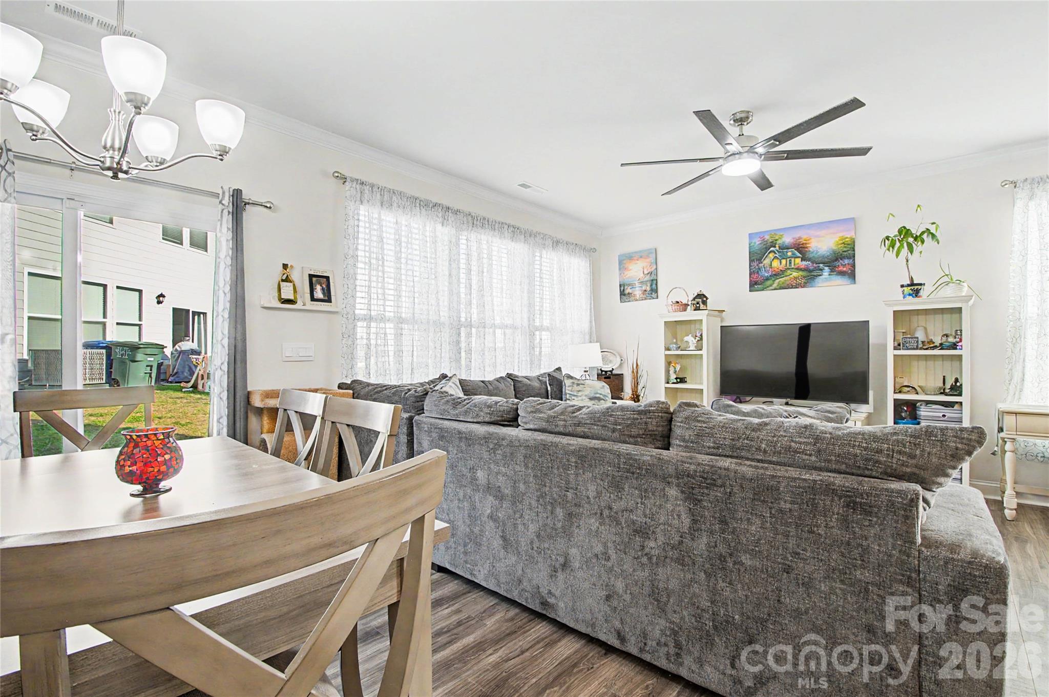 33 Cedar Hl Road Hendersonville, NC 28792 - Photo 6 of 48