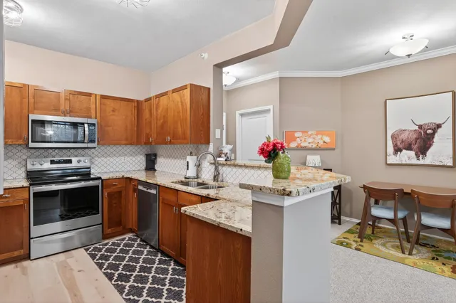 $229,500 | 13570 Technology Dr., Unit 2111, Eden Prairie, MN 55344