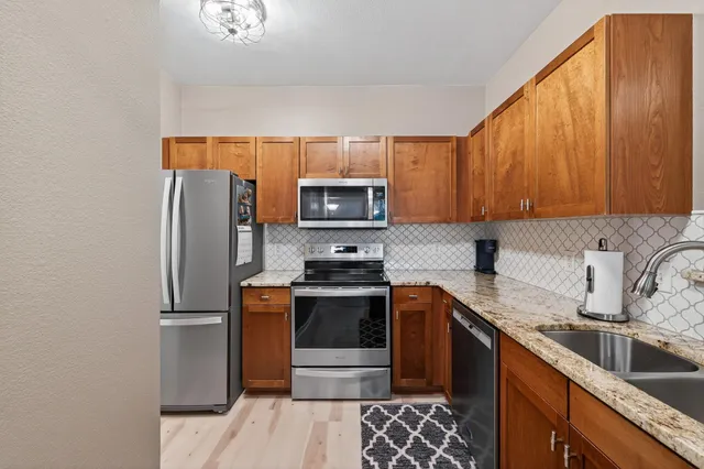 $229,500 | 13570 Technology Dr., Unit 2111, Eden Prairie, MN 55344