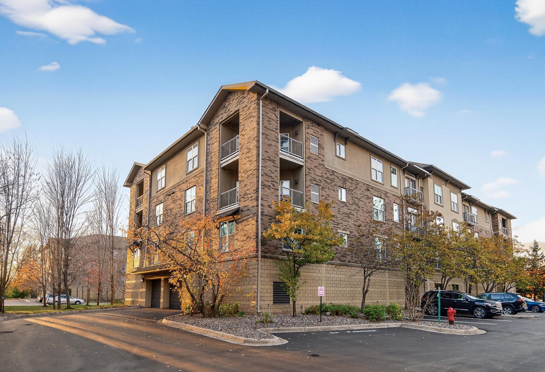 13570 Technology Dr., Unit 2111 Eden Prairie, MN 55344 - Photo 4 of 34