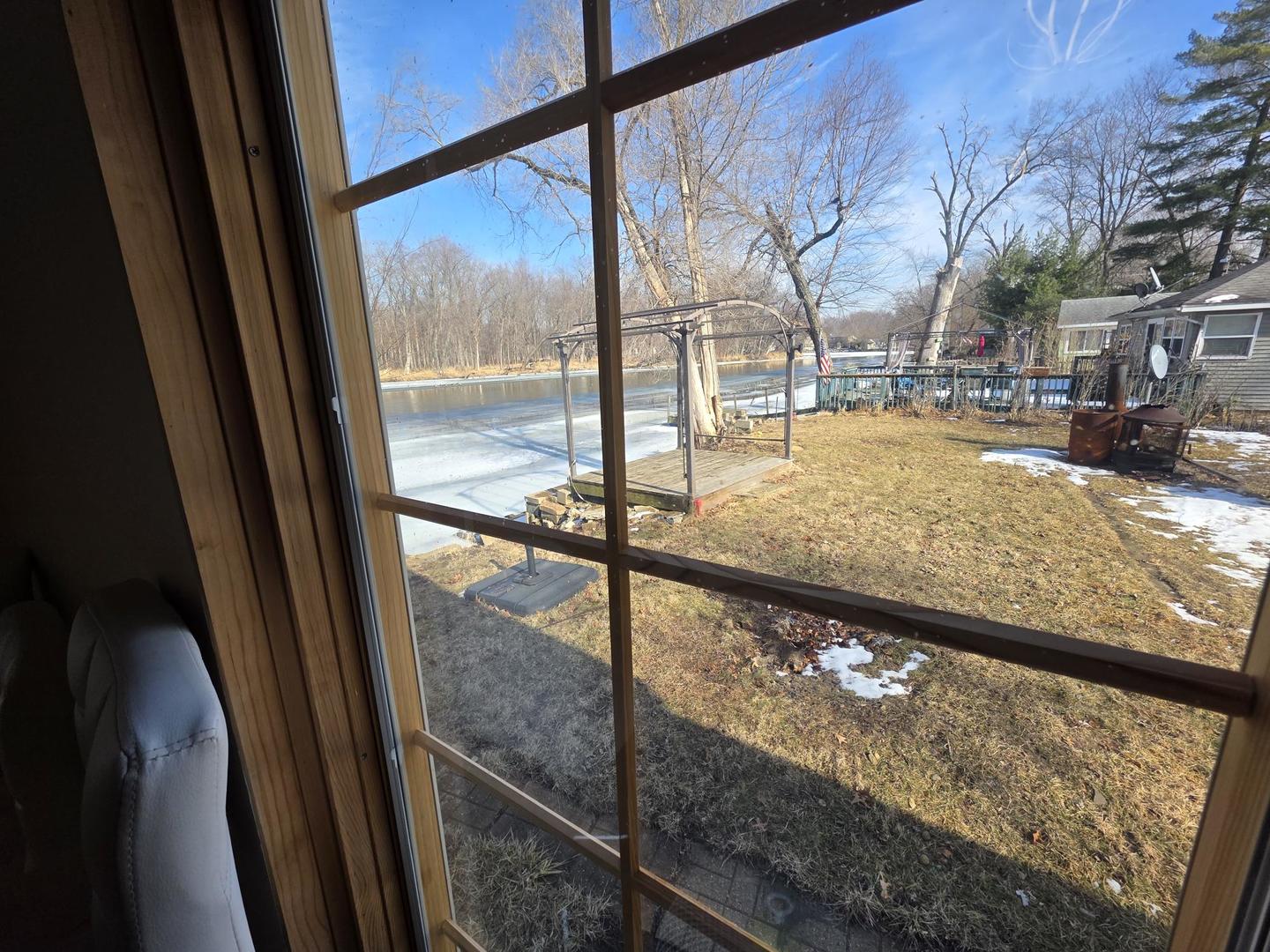 2709 North River Isle Road Momence, IL 60954 - Photo 13 of 23 a view of a porch