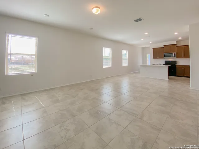 $1,800 | 6806 Prue Road, Unit 73, San Antonio, TX 78240