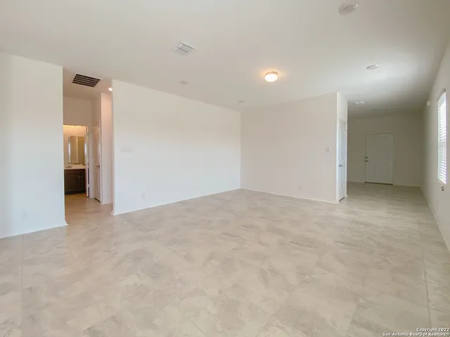 $1,800 | 6806 Prue Road, Unit 73, San Antonio, TX 78240