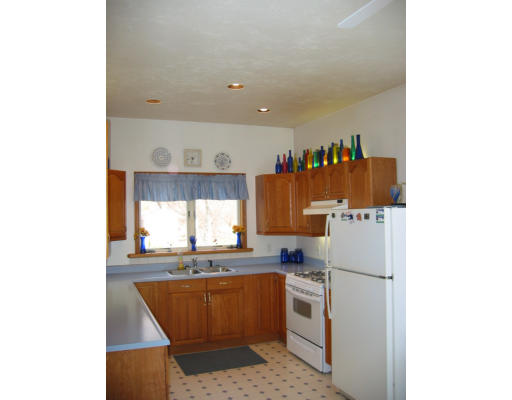 152 Spring Street Hull, MA 02045 - Photo 4 of 11 Gallery Image 4