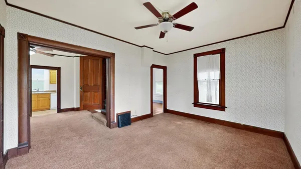 $499,900 | 202 Winona Street Southeast, Chatfield, MN 55923