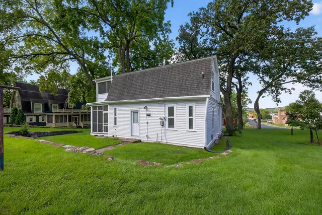 $499,900 | 202 Winona Street Southeast, Chatfield, MN 55923