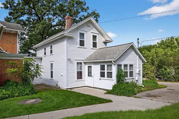 $499,900 | 202 Winona Street Southeast, Chatfield, MN 55923