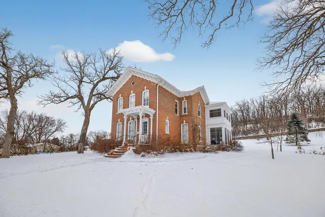 $499,900 | 202 Winona Street Southeast, Chatfield, MN 55923