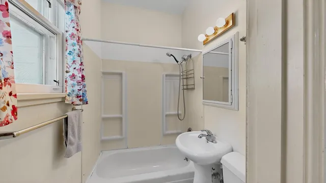 $499,900 | 202 Winona Street Southeast, Chatfield, MN 55923