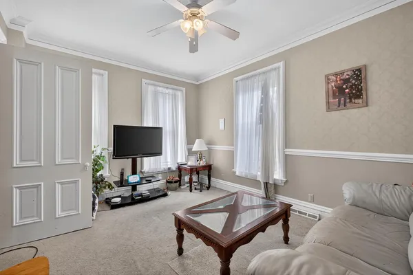 $499,900 | 202 Winona Street Southeast, Chatfield, MN 55923