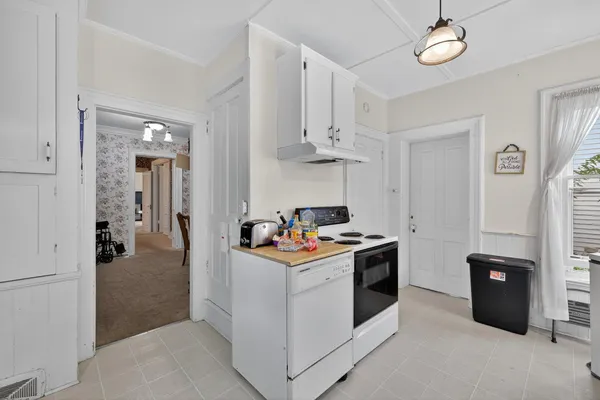 $499,900 | 202 Winona Street Southeast, Chatfield, MN 55923
