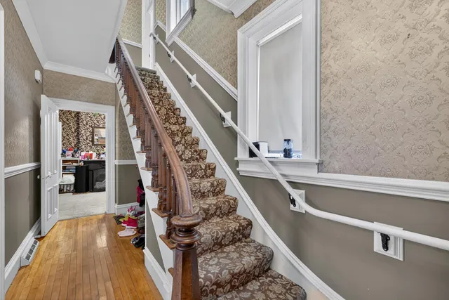 $499,900 | 202 Winona Street Southeast, Chatfield, MN 55923