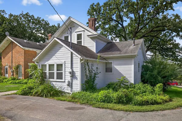 $499,900 | 202 Winona Street Southeast, Chatfield, MN 55923